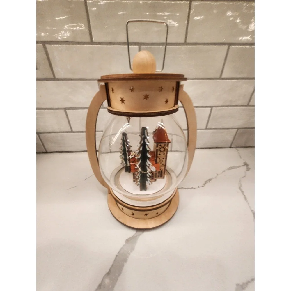 Christmas Winterland‎ Village Illuminated Lantern Wood And Glass Alpine Scene